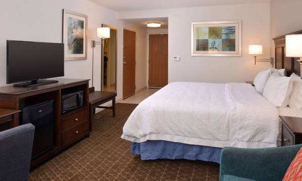 Hampton Inn & Suites Pueblo-Southgate
