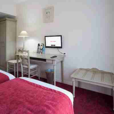 Brit Hotel Confort du Perche Rooms