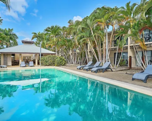 Trinity Beach Club Holiday Apartments Hotels in Trinity Beach