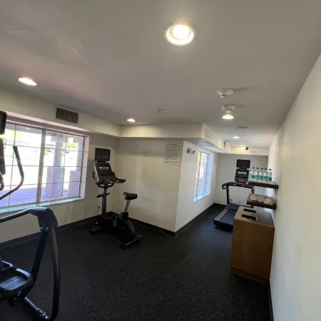 Garner Hotel PHOENIX NORTHWEST - SURPRISE by IHG