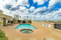 Holiday Inn Express SAVANNAH-HISTORIC DISTRICT by IHG - Pools