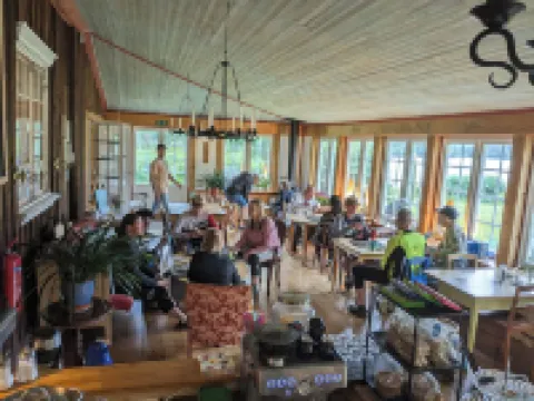 圖什比郊外小屋 圖什比酒店