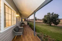Peppertree Farm Mudgee Hotels in Eurunderee