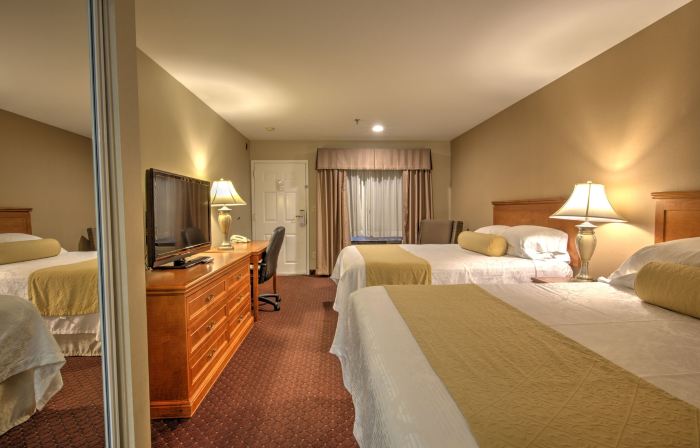 Burbank Inn and Suites