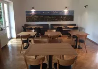 Republique - breakfast