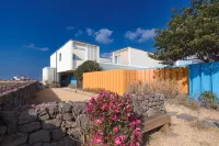 Namib Pool Villa Jeju فنادق في 