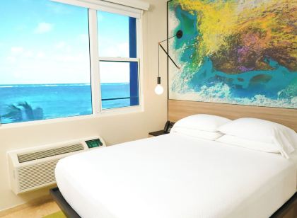 The Tryst Beachfront Hotel