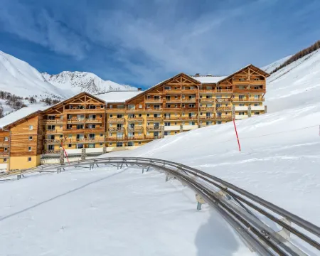 Résidence les Cimes du Val D Allos Hotels in Allos