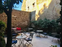 La Vieille Demeure