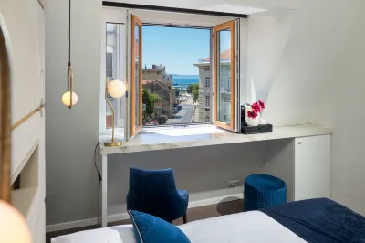 Flos Luxury Rooms