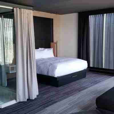 Grand Times Hotel Drummondville Rooms