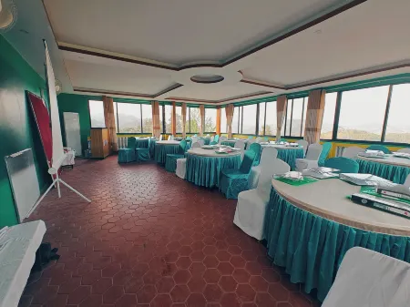 Balthali Village Resort Отели рядом с достопримечательностью «Namo Buddha Monastery»