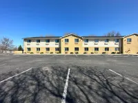 Blaine Town Inn & Suites Hotels in Mounds View