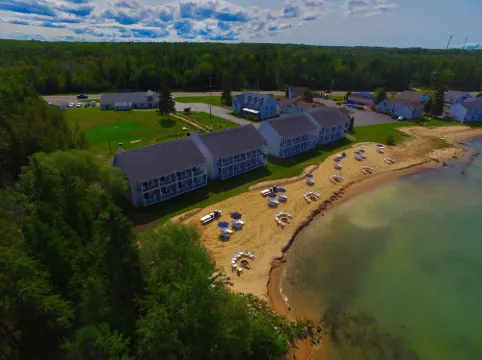 Clearwater Lakeshore Motel