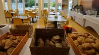 Colors Holiday Hotel - breakfast