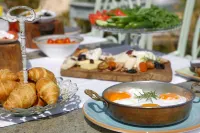 Manici Kasri - Breakfast