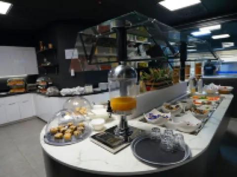 Tibet Hotel am Airport Hotels in Ratingen