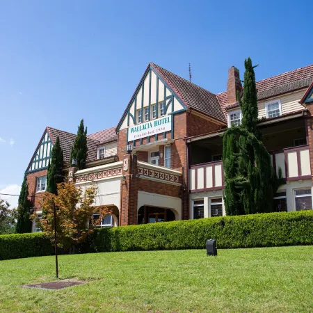 Wallacia Hotel
