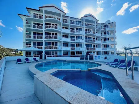 Aquarius Resort Отели рядом с достопримечательностью «Аквариум СИ ЛАЙФ Саншайн-Кост»