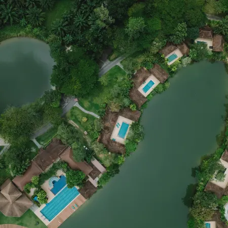 Borsaen Pool Villa Отели рядом с достопримечательностью «Пирс Тхадан»