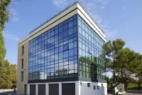 Appart' Hotel la Girafe Marseille Est - Porte d'Aubagne