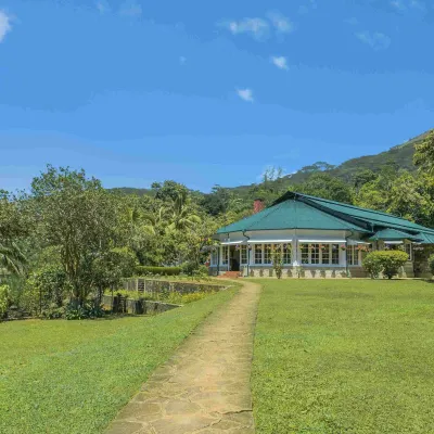 Mountbatten Bungalow- Thema Collection Hotels near Lankatilaka Temple