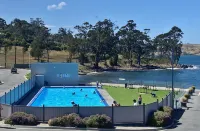 Eastcoaster Tasmania - Pools