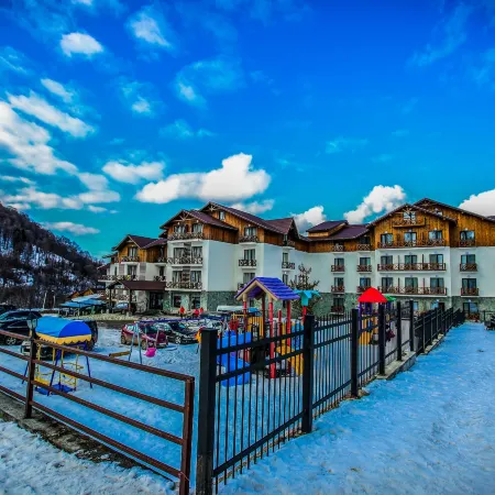 Crystal Hotel & Spa