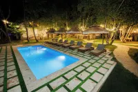 Garden Inn Resort Sevan - Pools