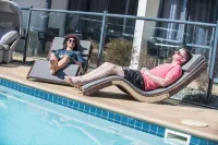 Delorenzo Studio Apartments - Pools