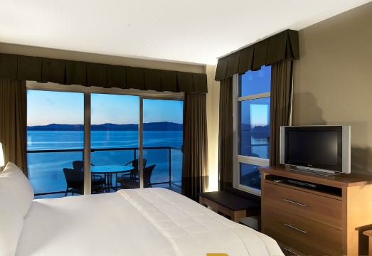 3. 더 비치 클럽 ..