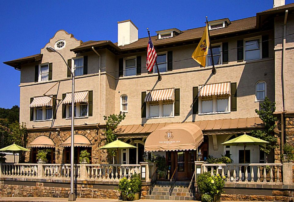 hotel overview picture
