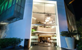 Square Small Luxury Hotel - Providencia