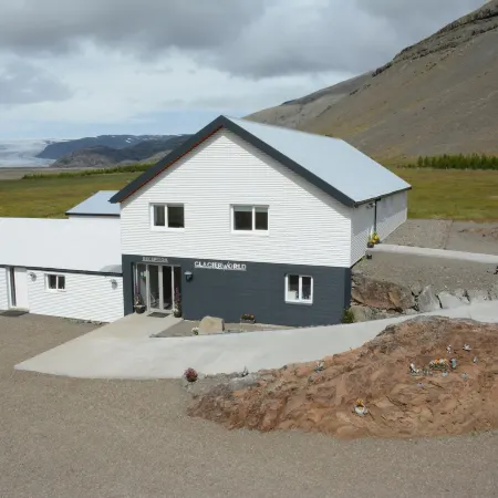 Glacier World - Hoffell Guesthouse