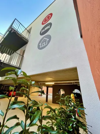 Zeitwohnhaus Suite Hotel & Serviced Apartments Отели рядом с достопримечательностью «Университет Эрлангена — Нюрнберга»