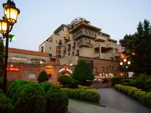 Tiflis Palace