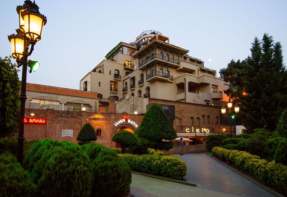 hotel overview picture