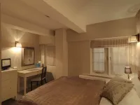 Old Borough Arms Hotels in Rye