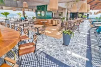 Sonesta Hotel Bucaramanga - พร้อมอาหารเช้า