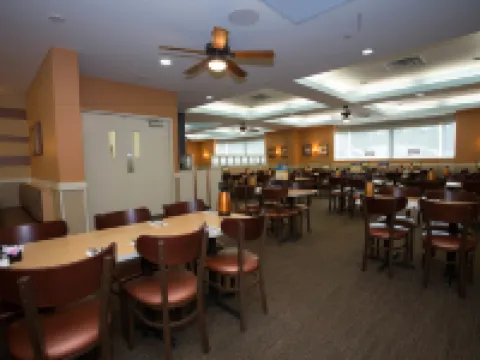 尼亞加拉瀑布/瀑布景觀華美達飯店 尼加拉瀑布住宿飯店