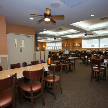 Ramada by Wyndham Niagara Falls/Fallsview