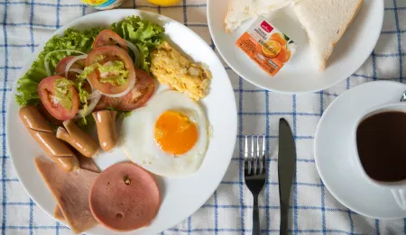 Happy Home Отели рядом с достопримечательностью «Wat Chong Lom»