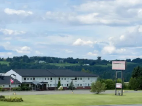 Ramada by Wyndham Florenceville โรงแรมในCarleton County