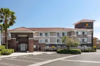 La Quinta Inn & Suites by Wyndham Hesperia Victorville Hotels in Hesperia