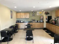圖森機場戴斯飯店