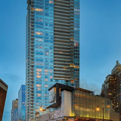 Fairmont Pacific Rim Отели рядом с достопримечательностью «Конференц-центр Ванкувера»