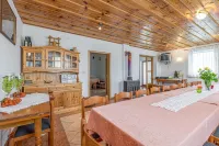 Vineyard Homestead Vrtin