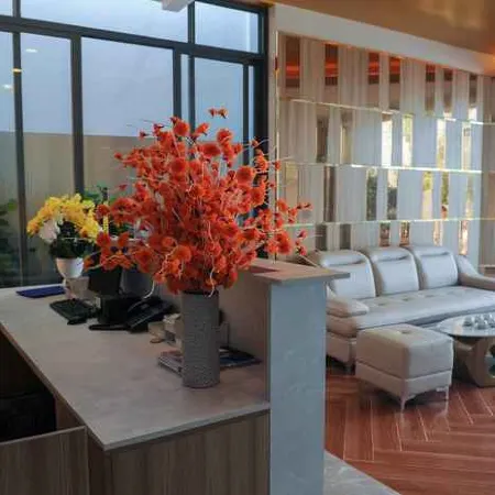 Lahona Hotel Lagi