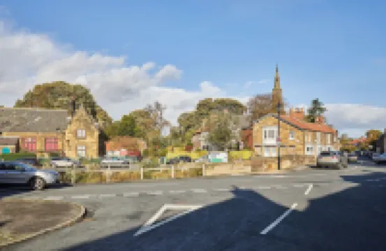 Host & Stay - Waterlily Cottage