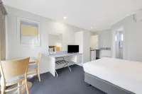 Hamilton Townhouse Motel Hotels in Hamilton